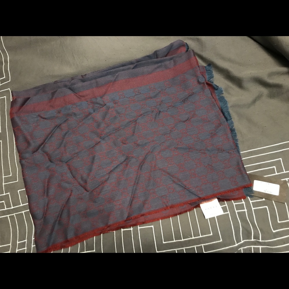 Gucci scarf! Tags still on $100